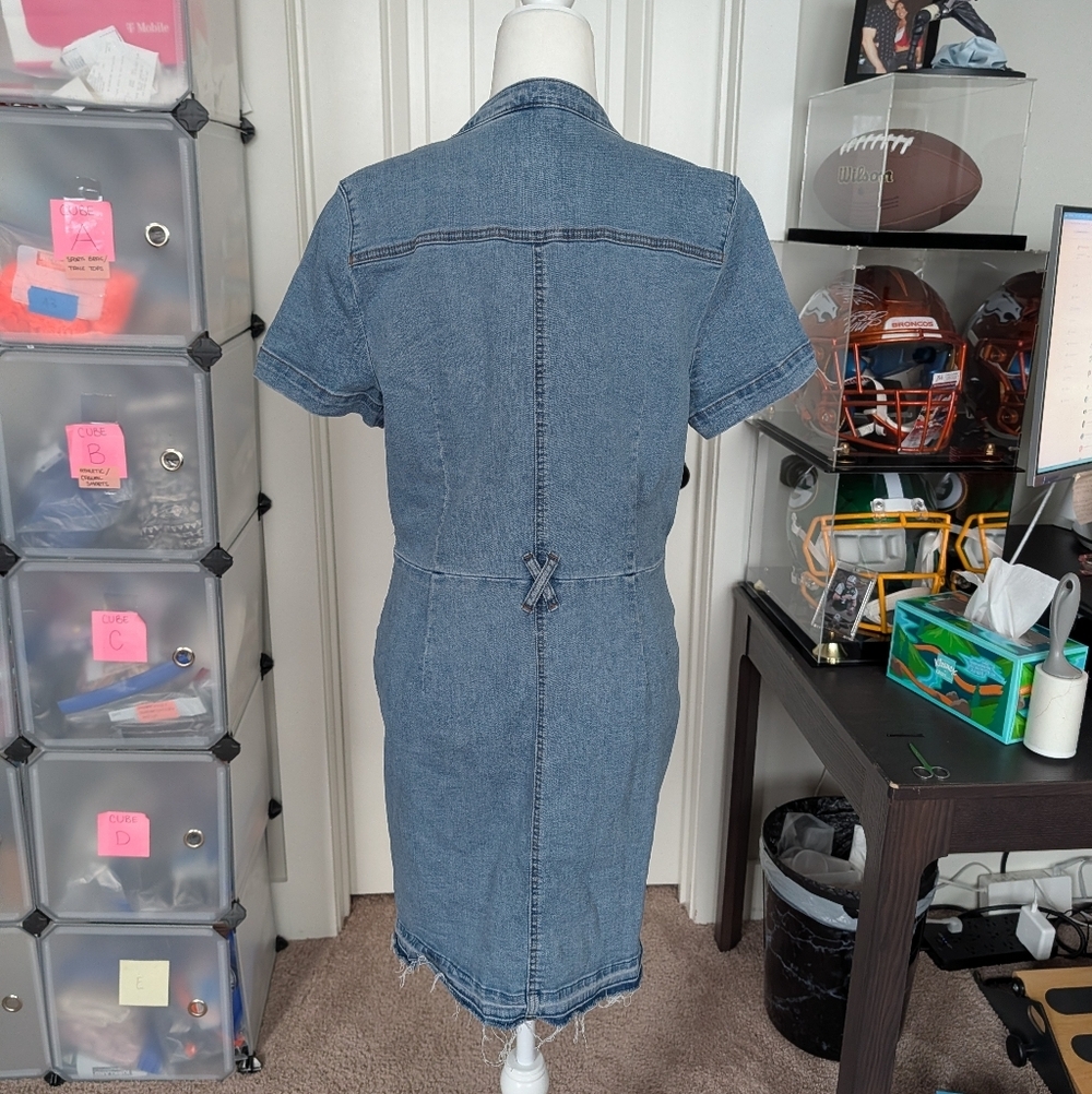 Kut from the Kloth Blue Clare Button Front Denim Mini Dress Size Large - Picture 4 of 14